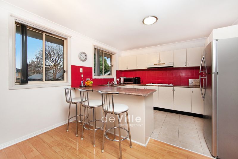 7a Kings Road, Castle Hill deVille Estate Agency