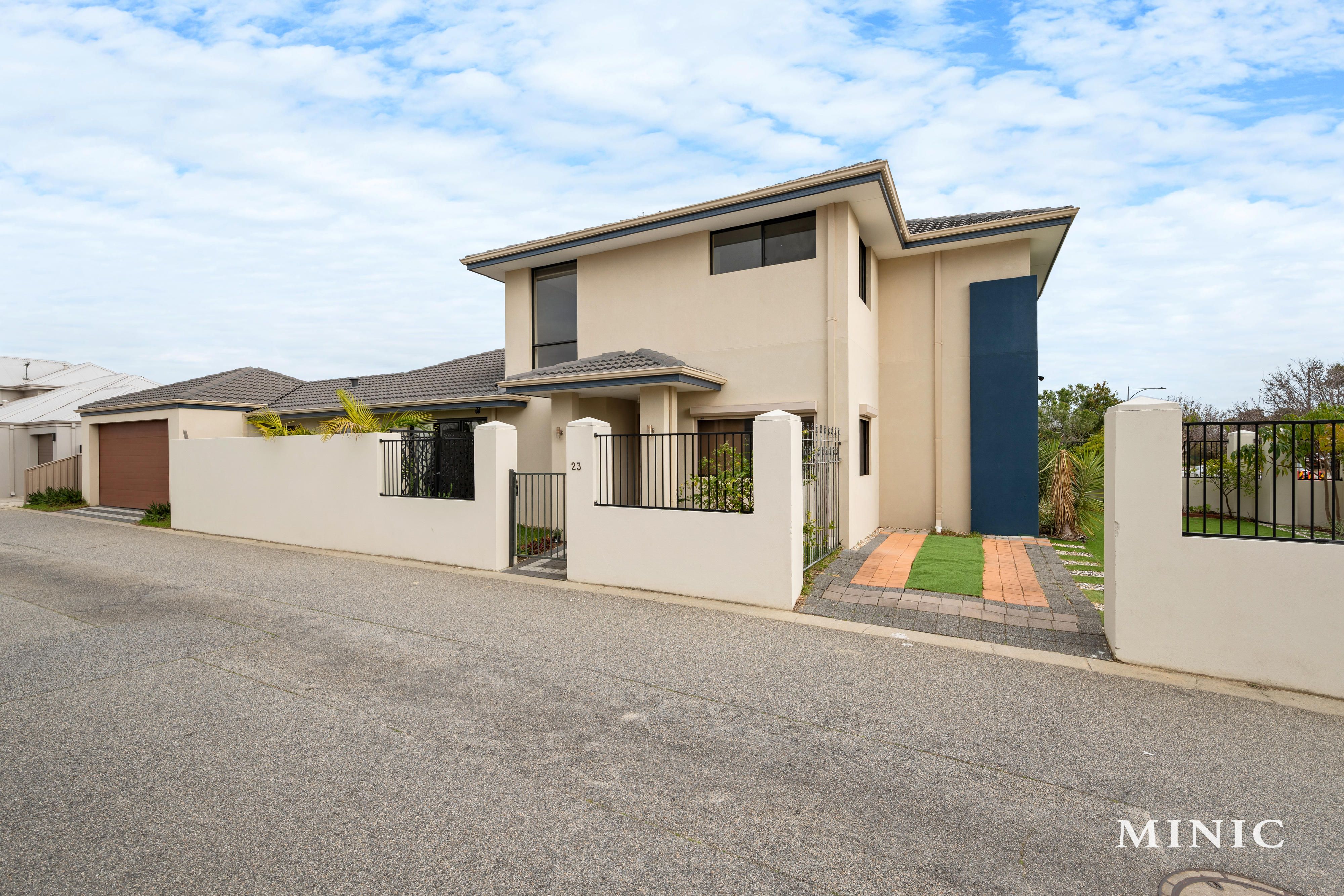 Real Estate For Sale 23 Dumbarton Road Canning Vale , WA