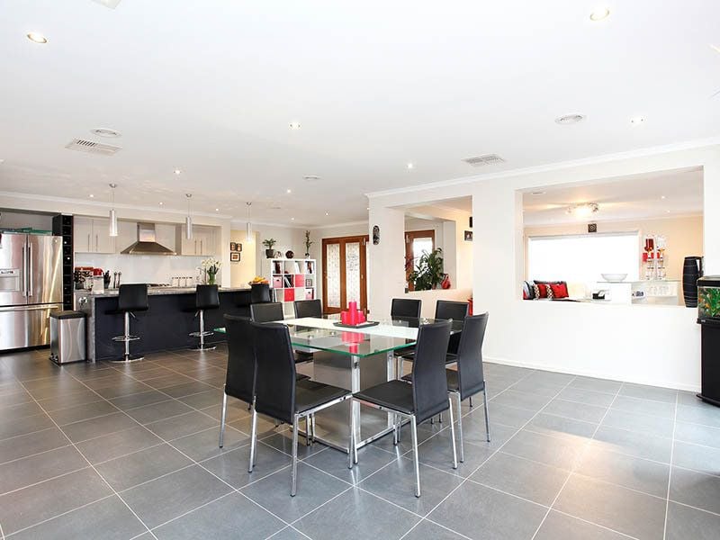 8 Fitzroy Place, Taylors Hill - Thumbnail 4