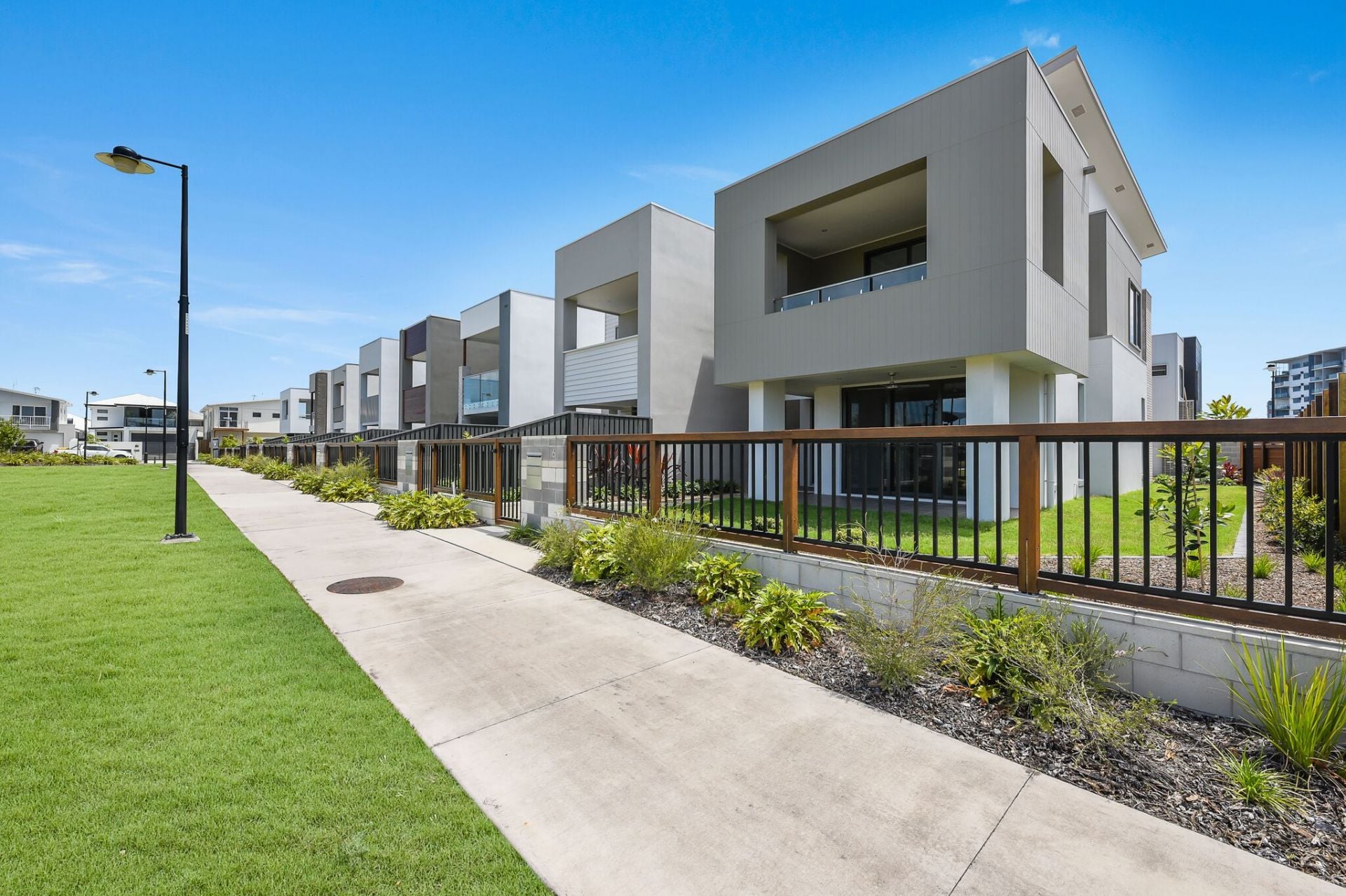 14 Sunny Lane Birtinya QLD, Birtinya - Thumbnail 2