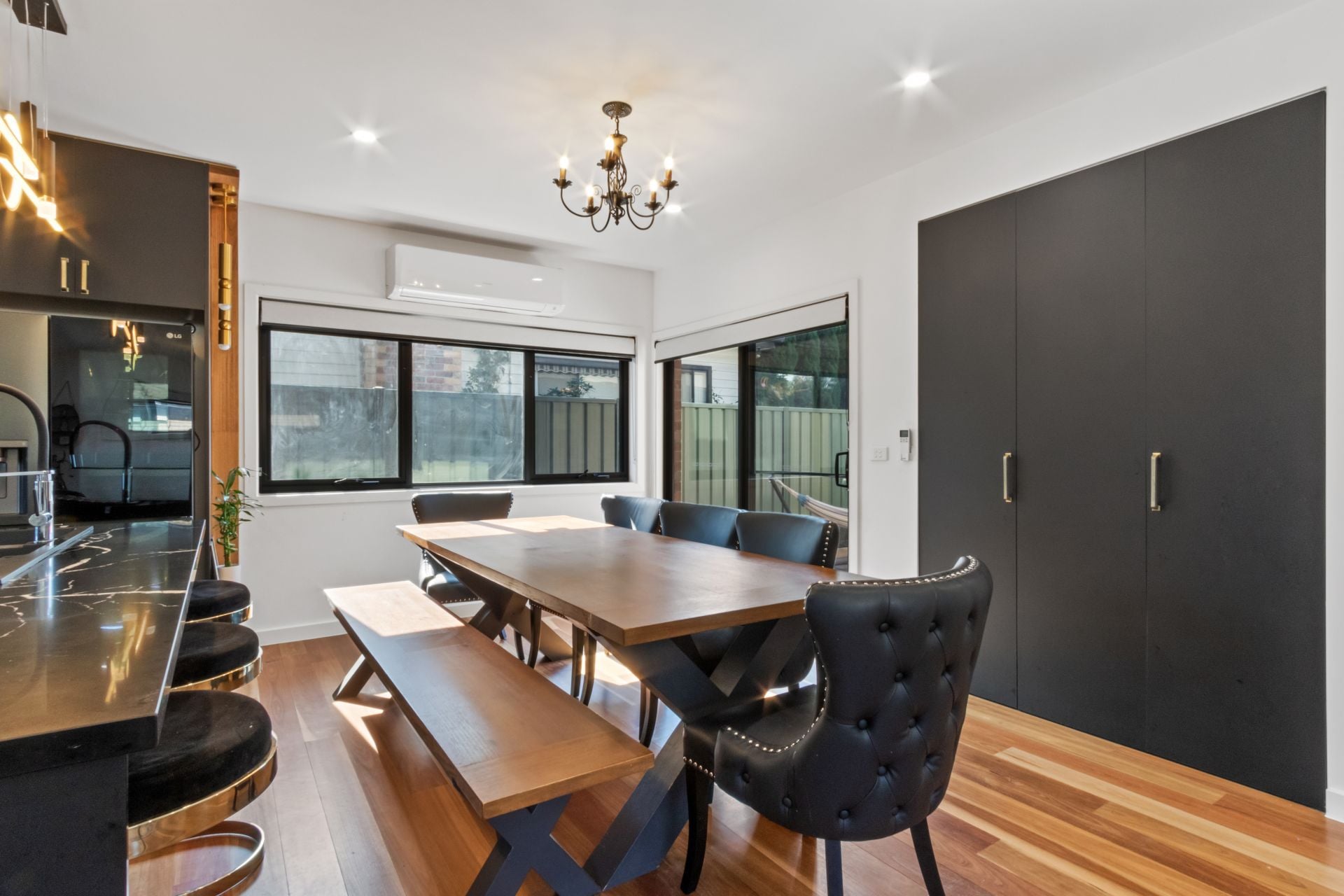 A Perfect Blend of Space and Convenience