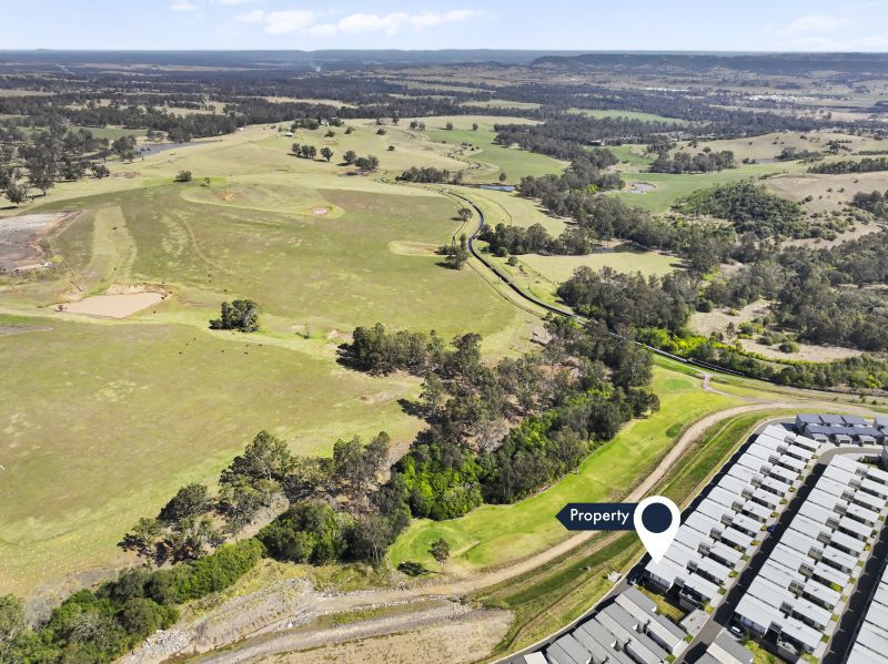 Facing Mount Gilead's private Golf course and rolling green pasture