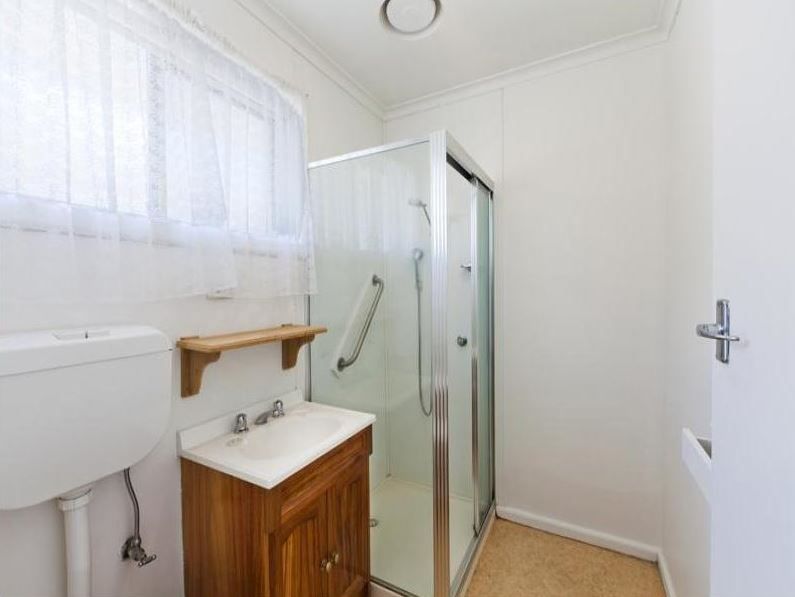 CUTE, COSY AND CONVENIENTLY LOCATED