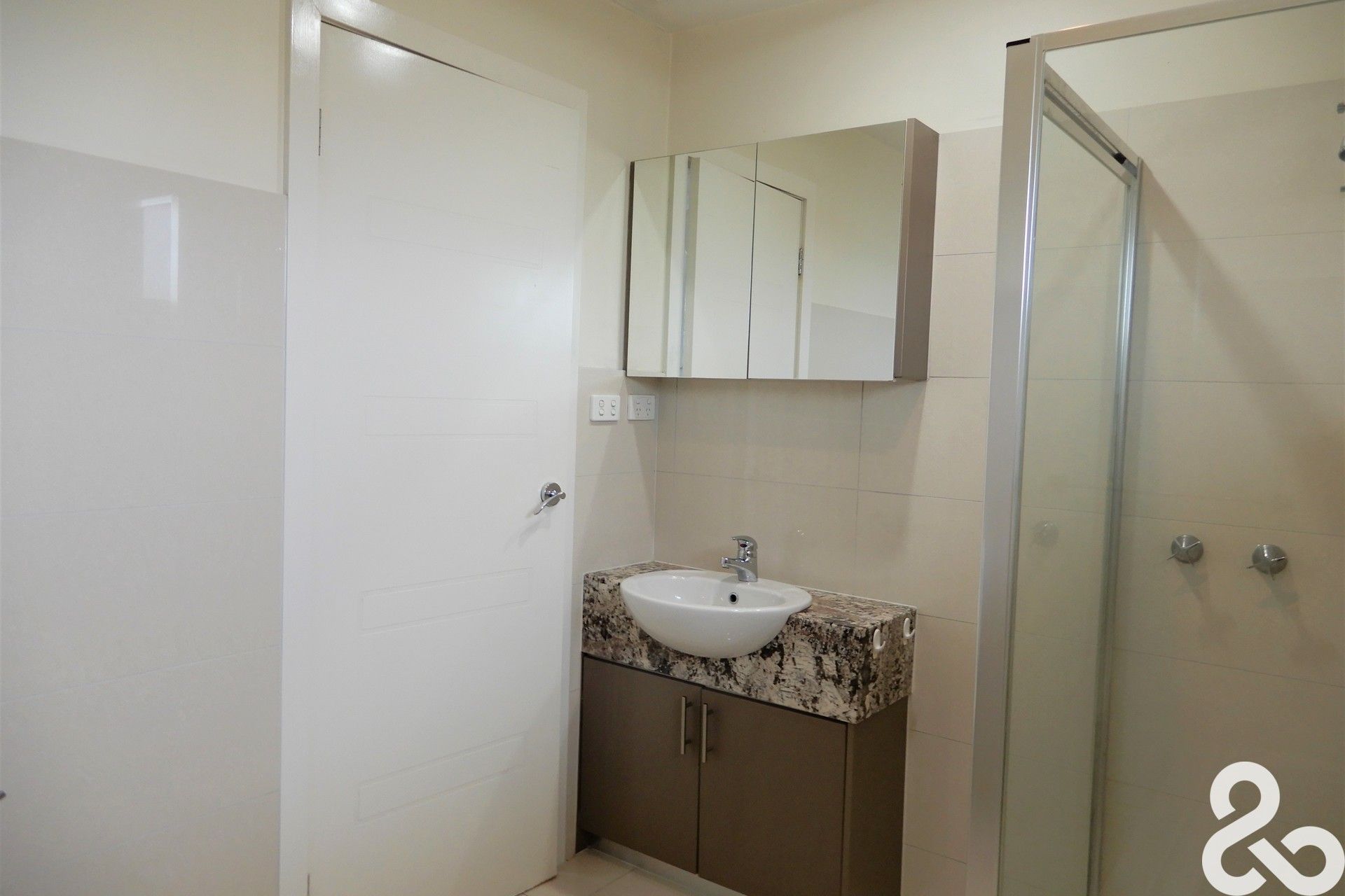 Two Bedroom Central Townhouse!