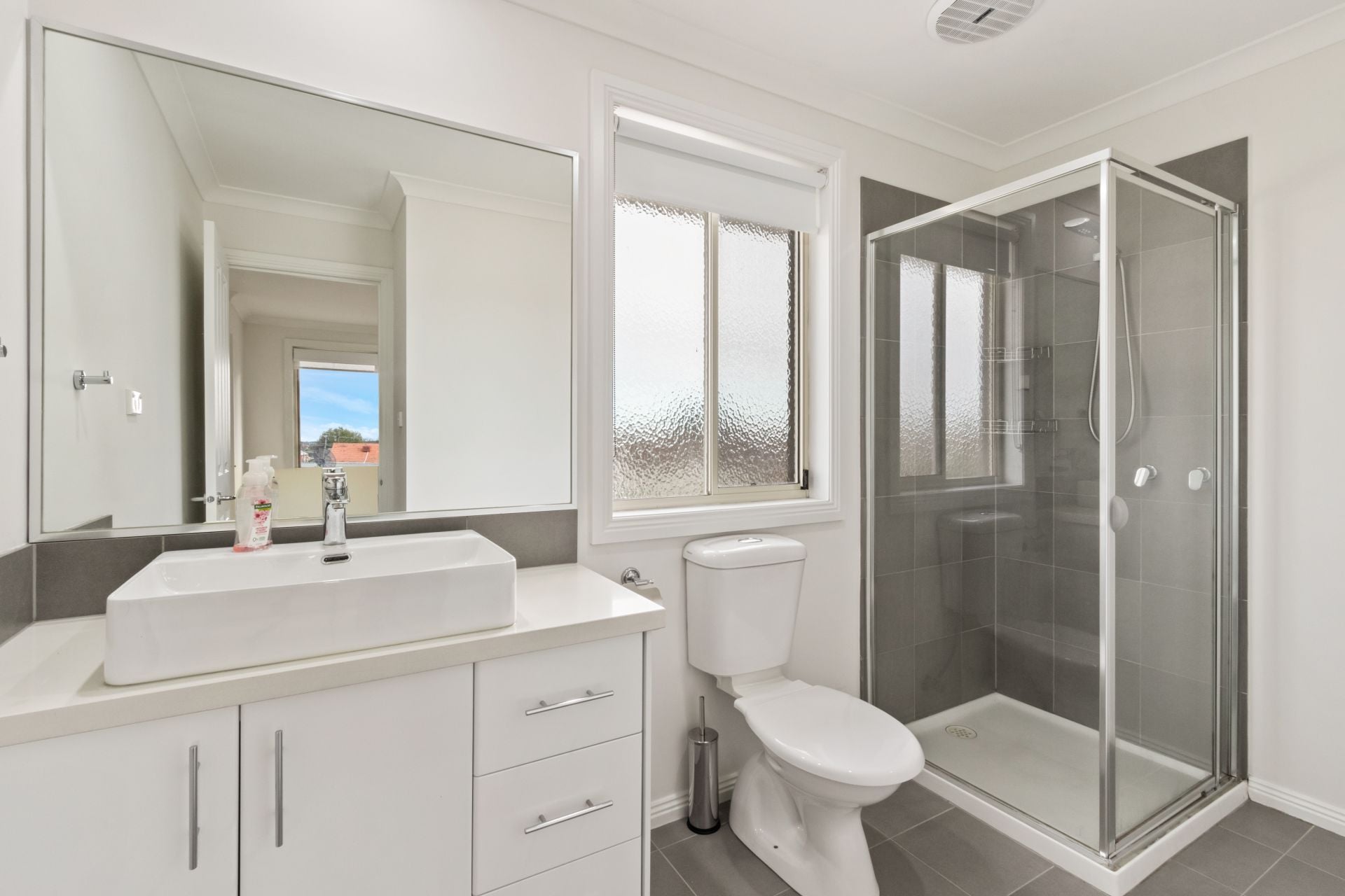 Luxurious Townhouse in Reservoir - Your Dream Home Awaits!