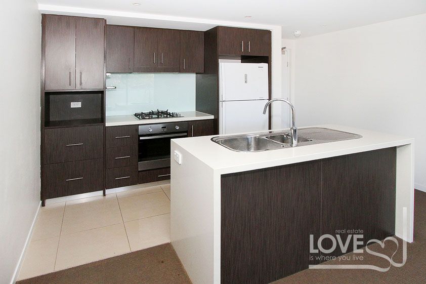 2 BEDROOMS, 2 BATHROOMS... THE PERFECT COMBINATION