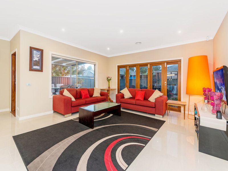 15 Harriers Street MERNDA, Mernda - Thumbnail 5