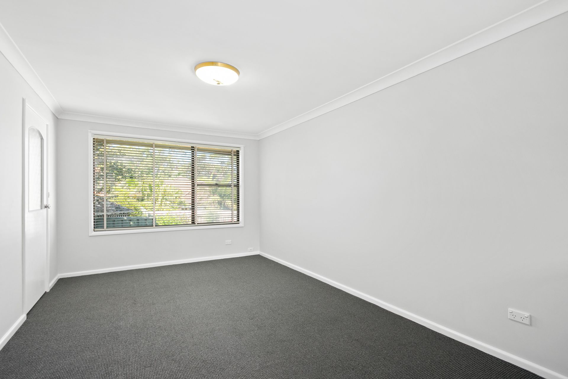 2/137A Gannons Road Caringbah South NSW, Caringbah South - Thumbnail 3