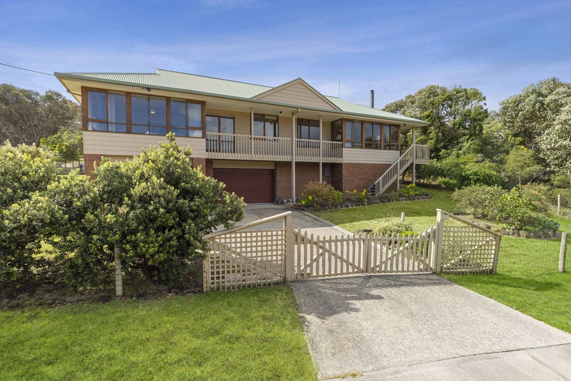 18 Cowan Avenue, Fairhaven - Thumbnail 2