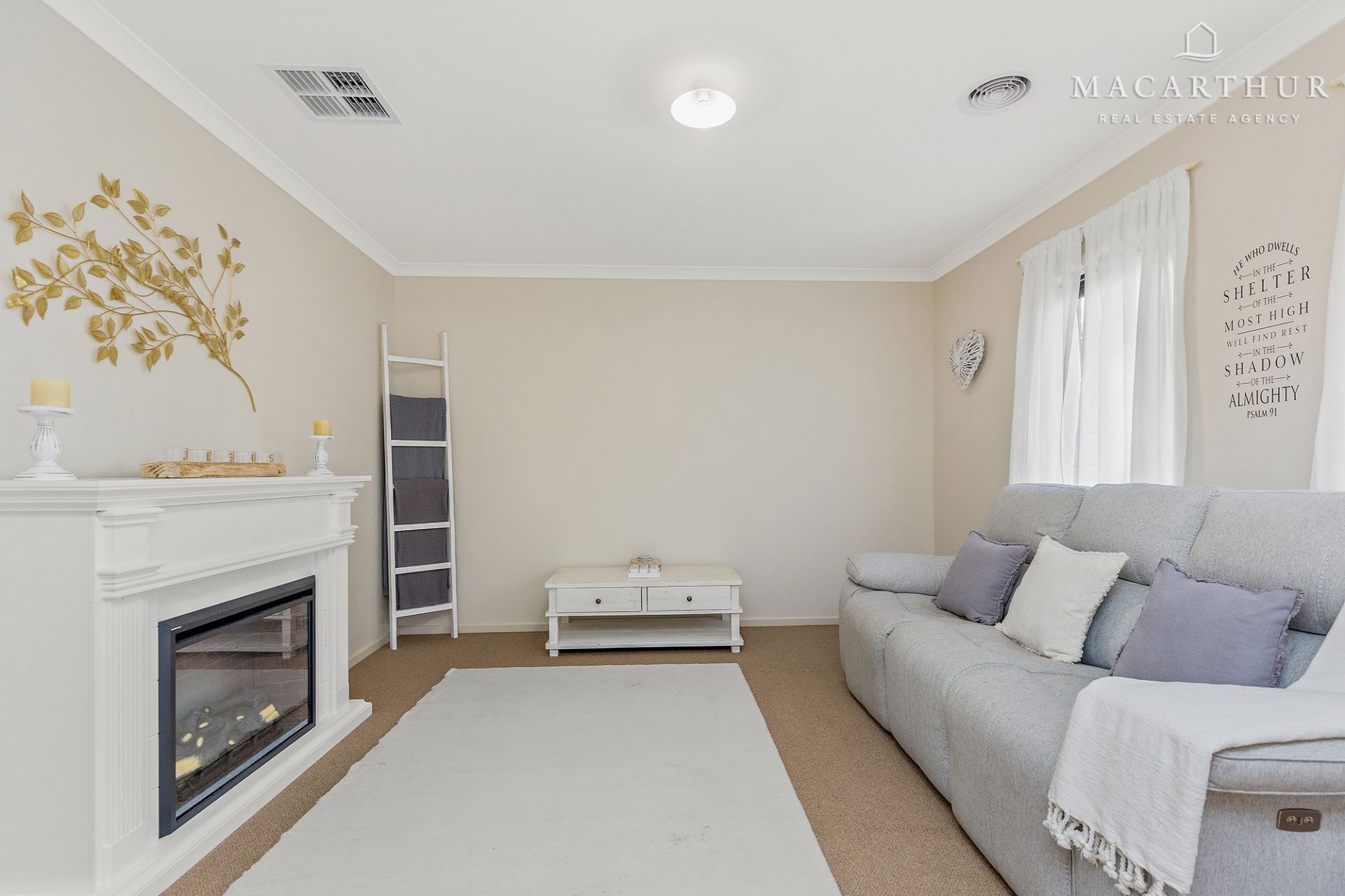 77 Learys Lane, Coolamon Macarthur Real Estate Agency