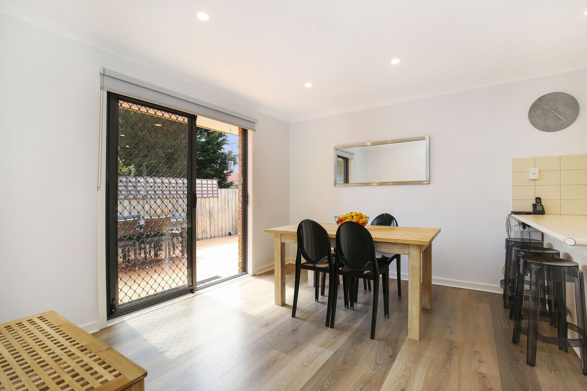 Low Maintenance Living With Contemporary Styling