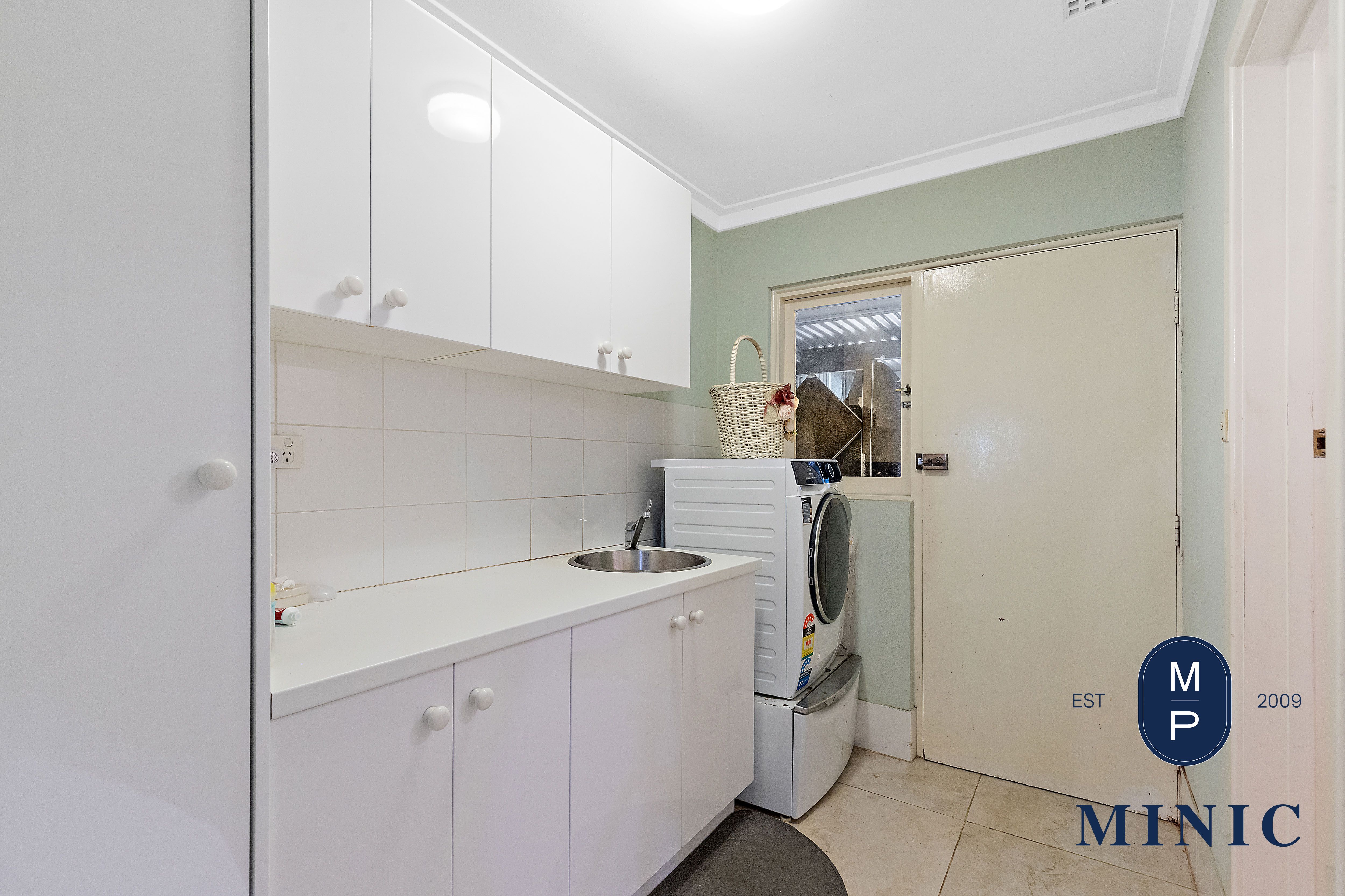 28 Binshaw Avenue, Byford