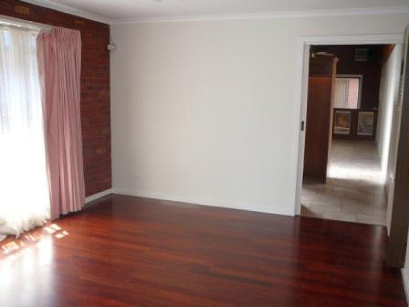 98 Alma Avenue, Altona Meadows - Thumbnail 4