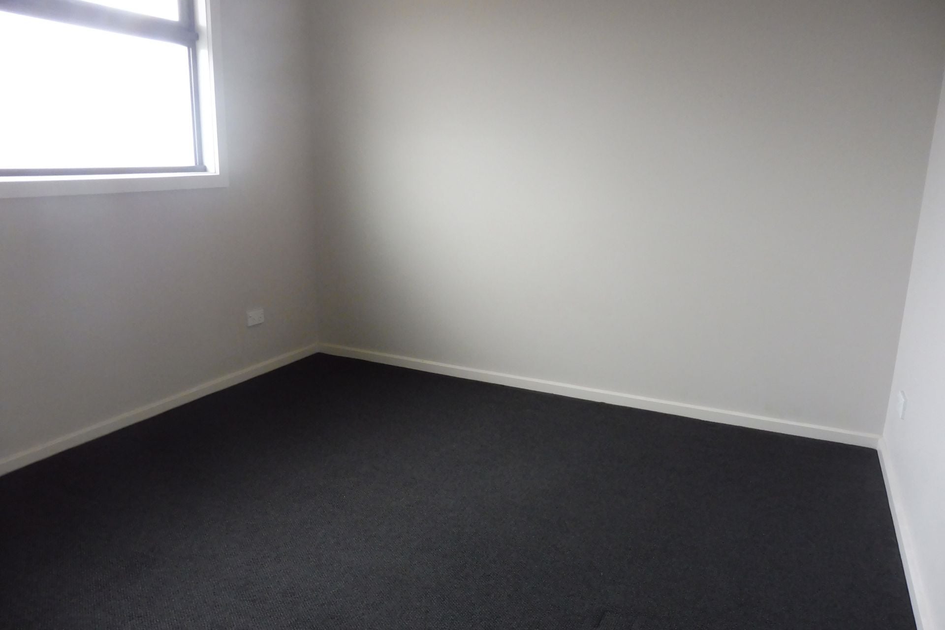 3 BEDROOM TOWNHOUSE.