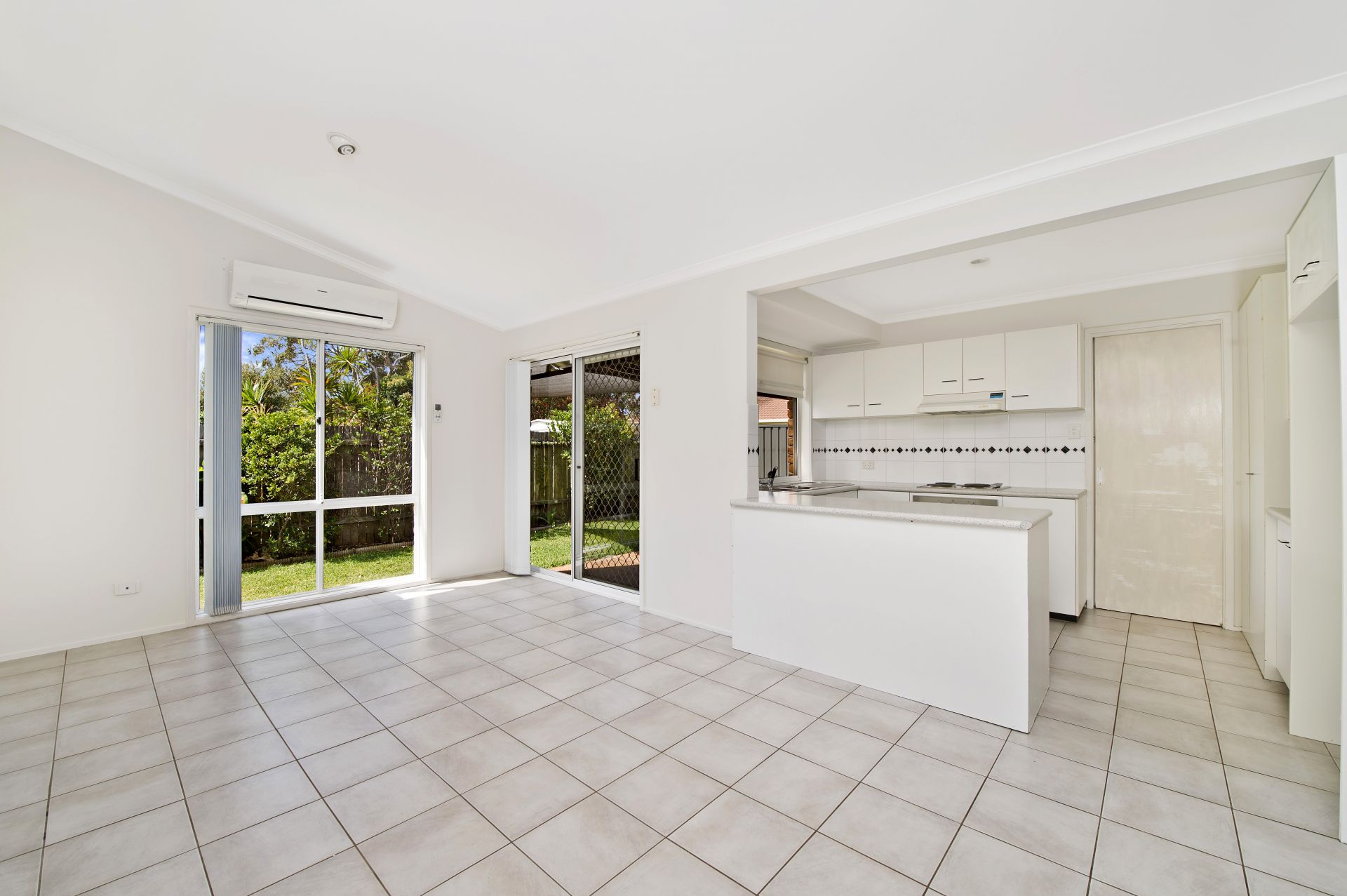 44 Grassmere Way Port Macquarie NSW, Port Macquarie - Thumbnail 4