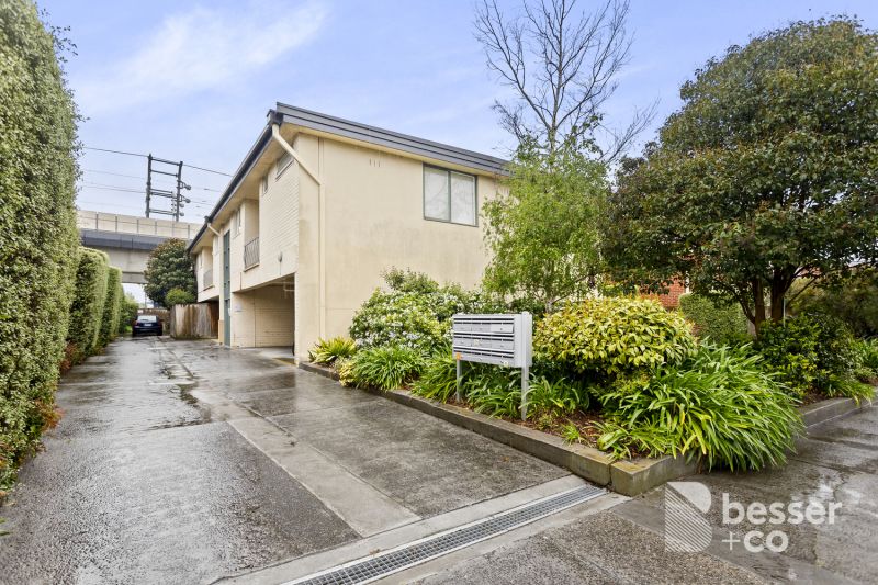 7/33 Rosstown Road, Carnegie - Thumbnail 2