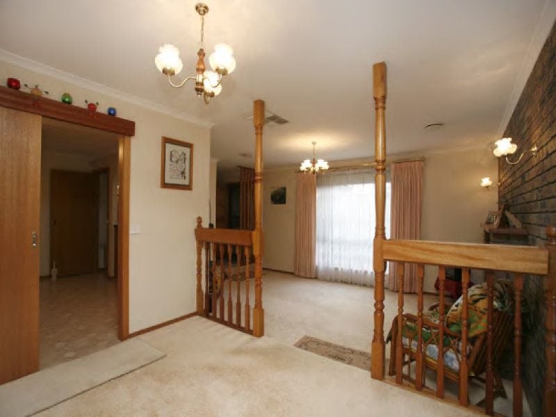 11 Cheasley Place, Altona Meadows - Thumbnail 6