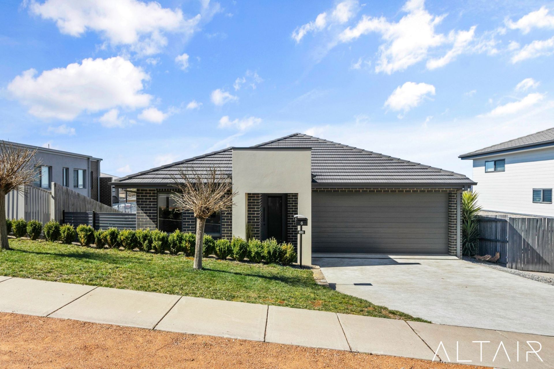 6 Salcole Street, Casey, ACT, Casey - Thumbnail 2