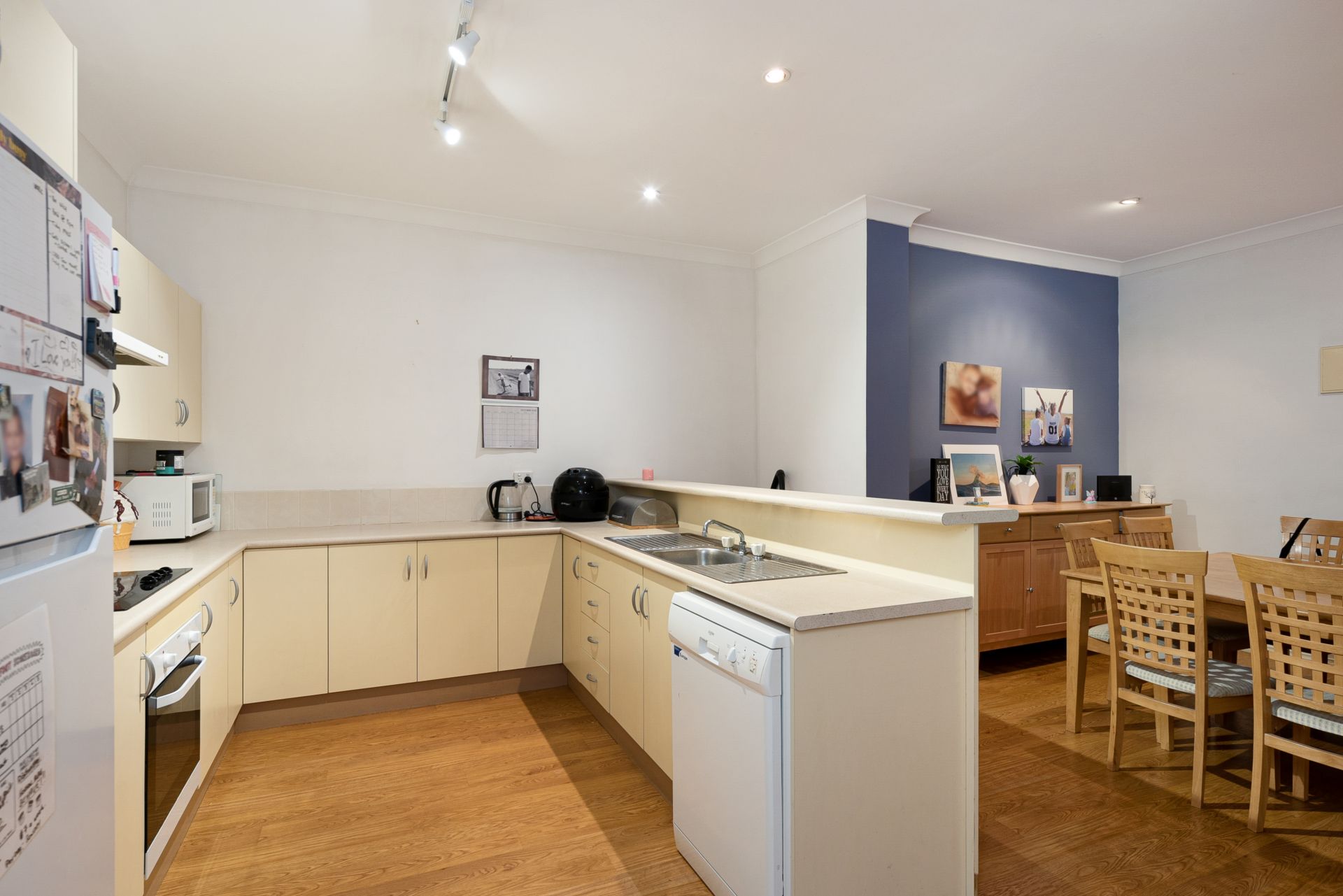 10/215 Darby Street, COOKS HILL NSW, Cooks Hill - Thumbnail 4