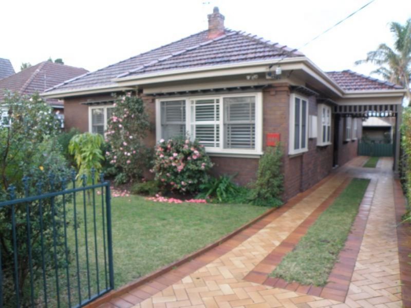 Real Estate For Lease 214 Parkway Ave Hamilton South , NSW