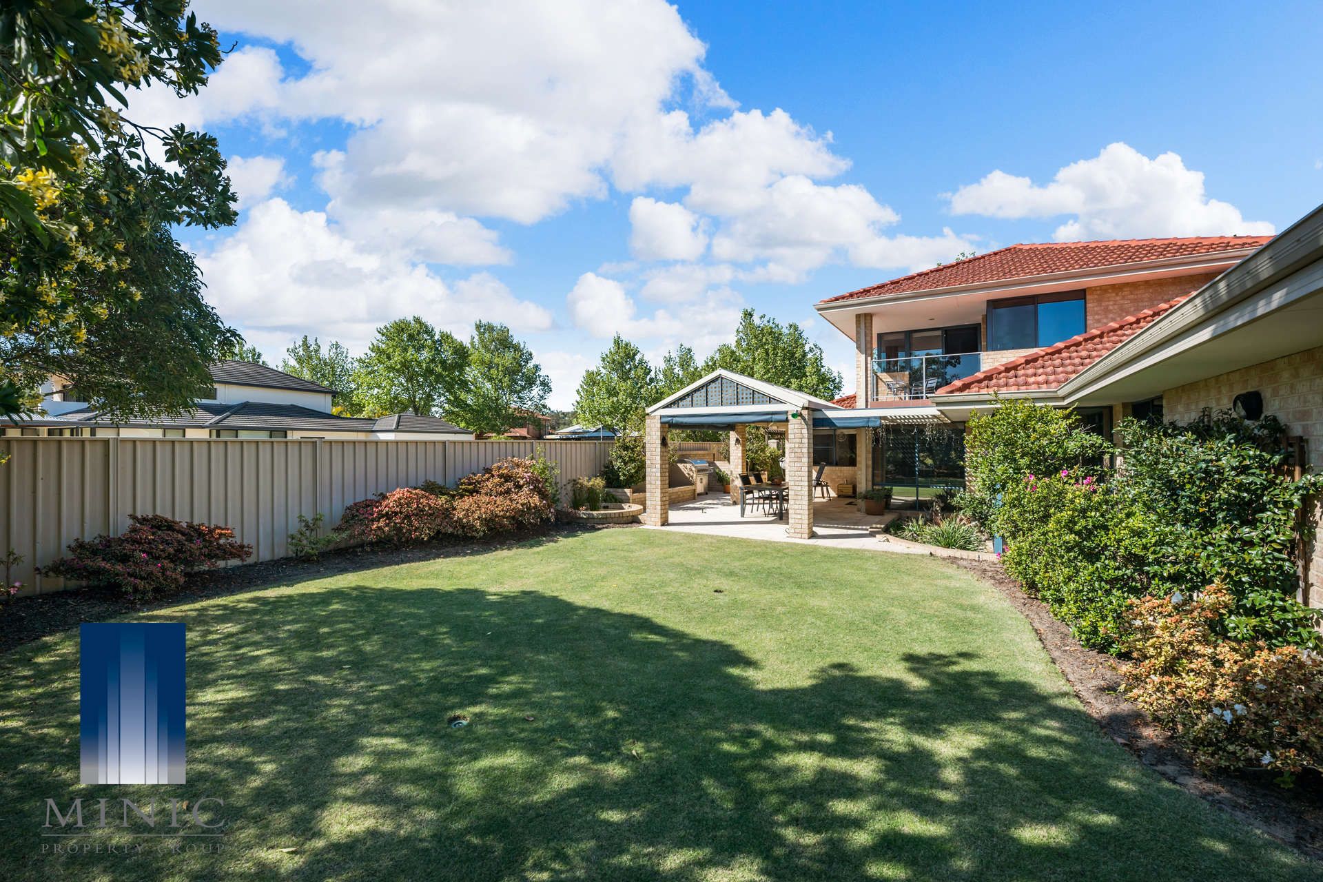Real Estate For Sale 50 Glen Iris Drive Jandakot , WA