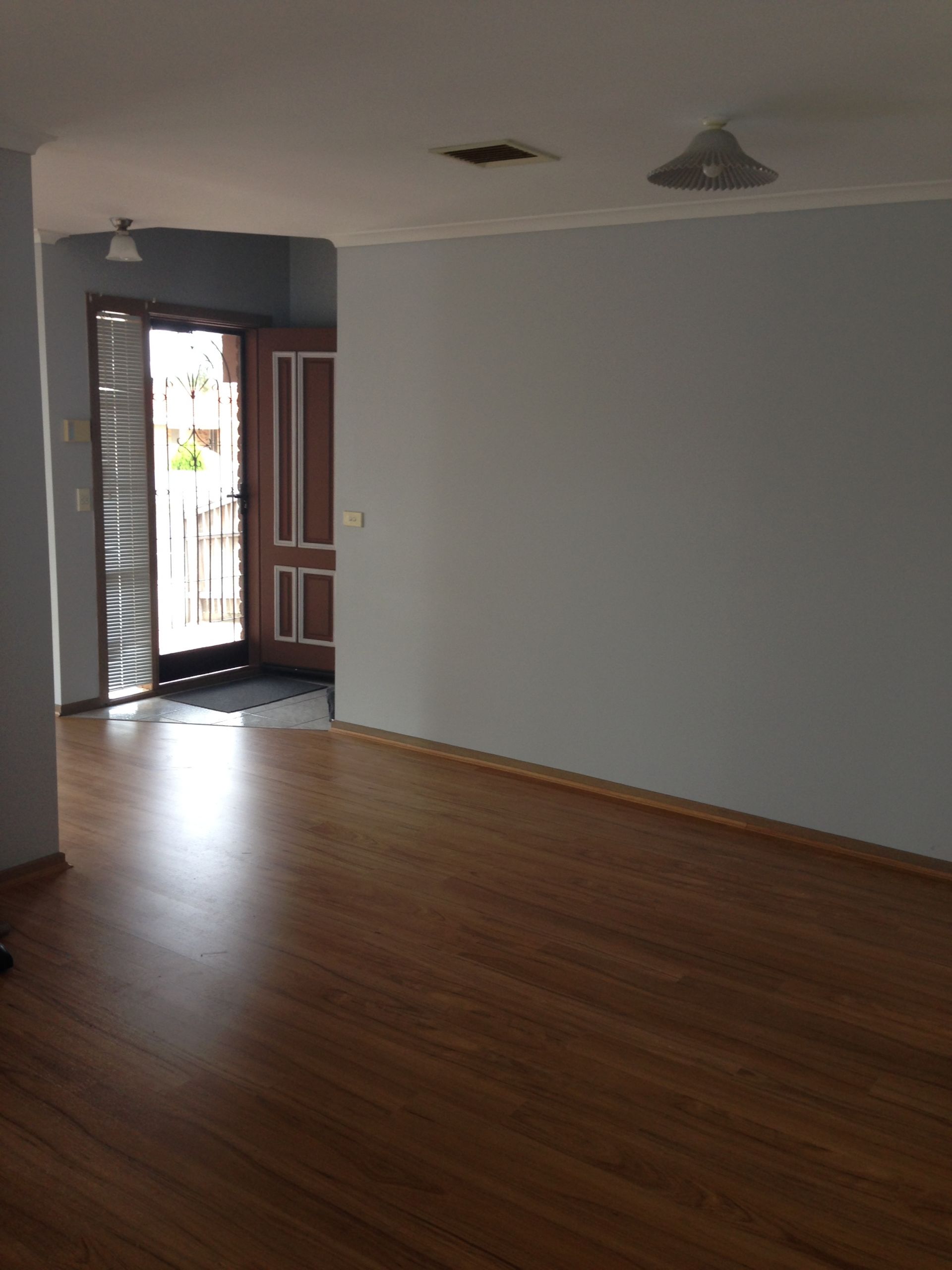 LOCATION, LOCATION !!!  **FRESHLY PAINTED, BRAND NEW CARPETS & FLOORBOARDS**