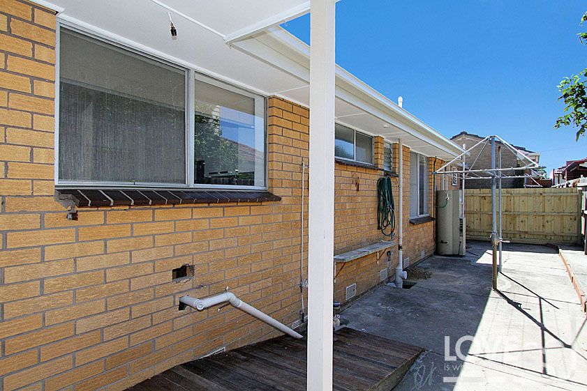 RENOVATED AND WELL LOCATED!