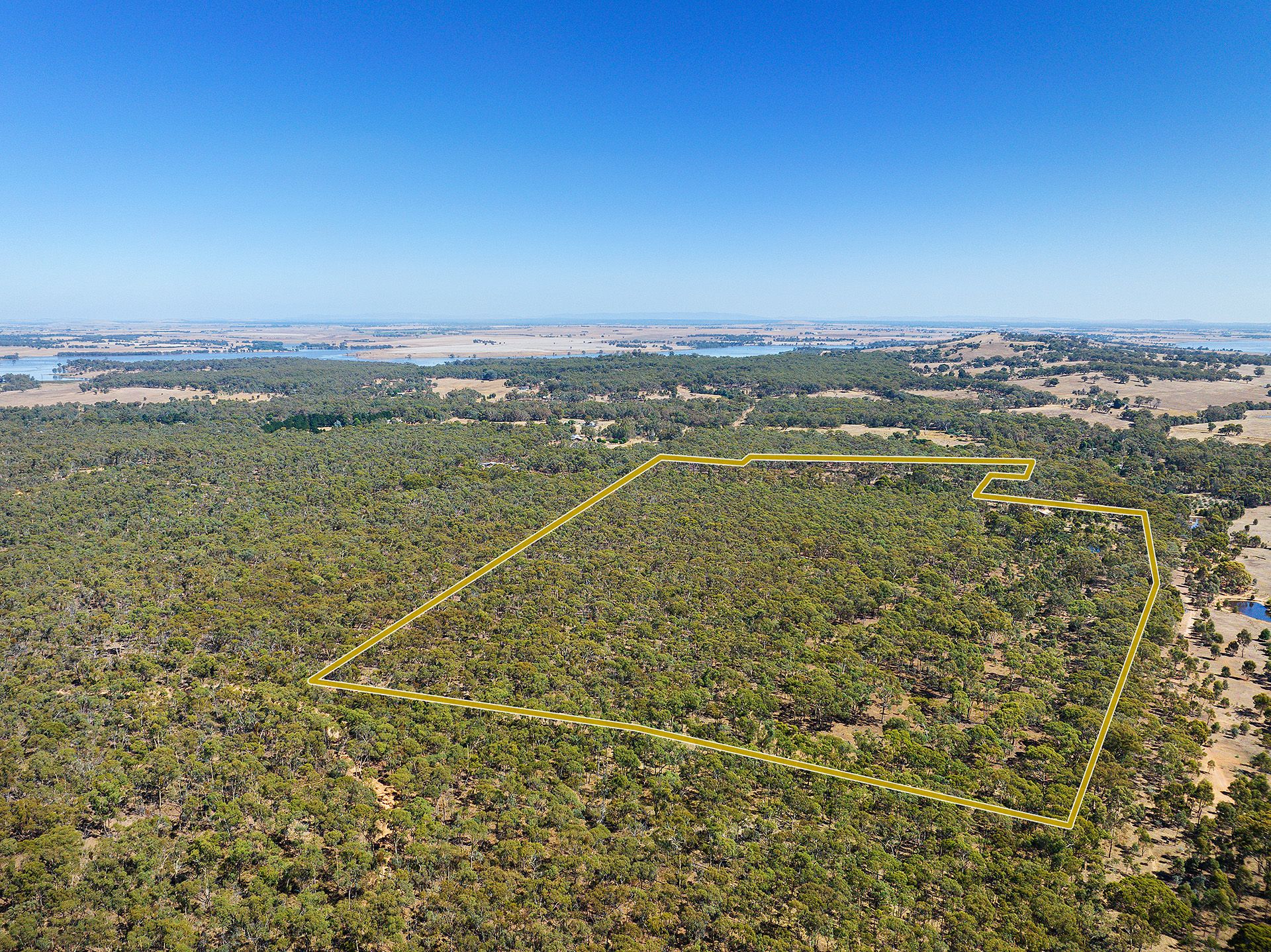 28 Cemetery Road Welshmans Reef, Welshmans Reef - Thumbnail 3