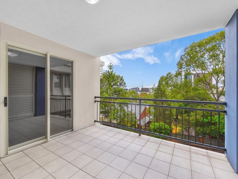 38/451 Gregory Tce SPRING HILL QLD, Spring Hill - Thumbnail 5