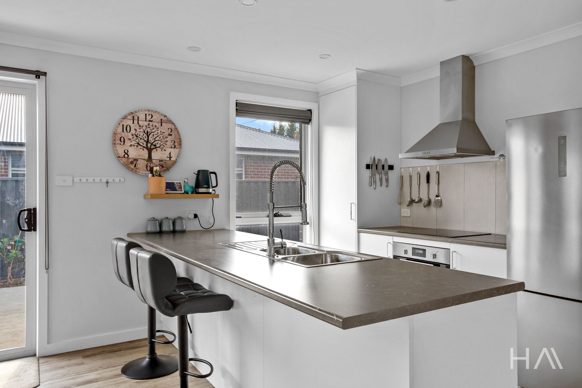 100 Fairtlough Street Perth, Perth - Thumbnail 4