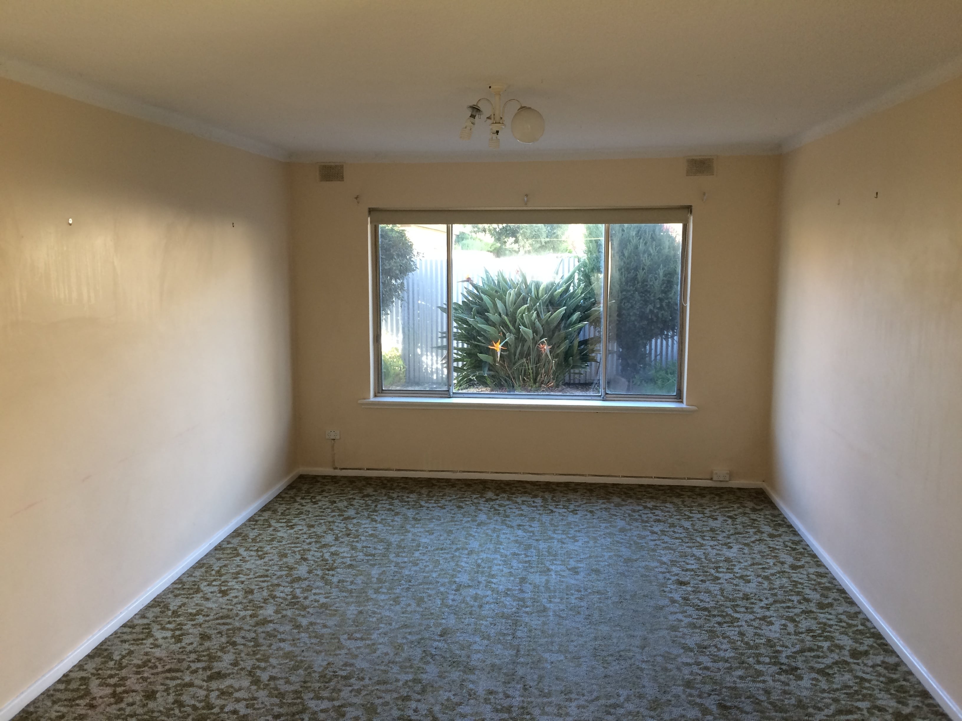 2/3 Nilpena Street Park Holme 5043
