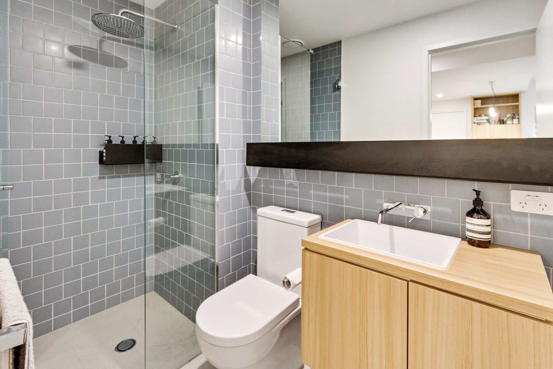Perfectly positioned TWO BED TWO BATH
