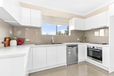 MODERN, PRIVATE AND PERFECTLY LOCATED