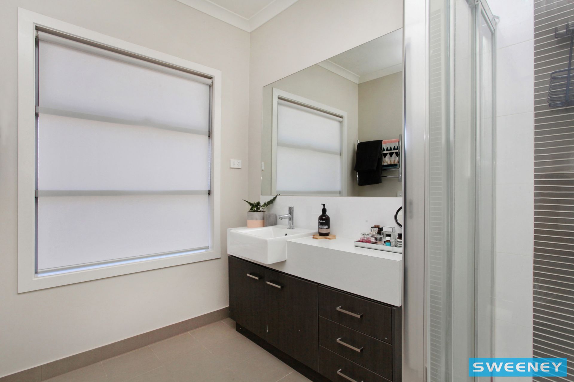 10 Betchworth Close, Caroline Springs - Thumbnail 8