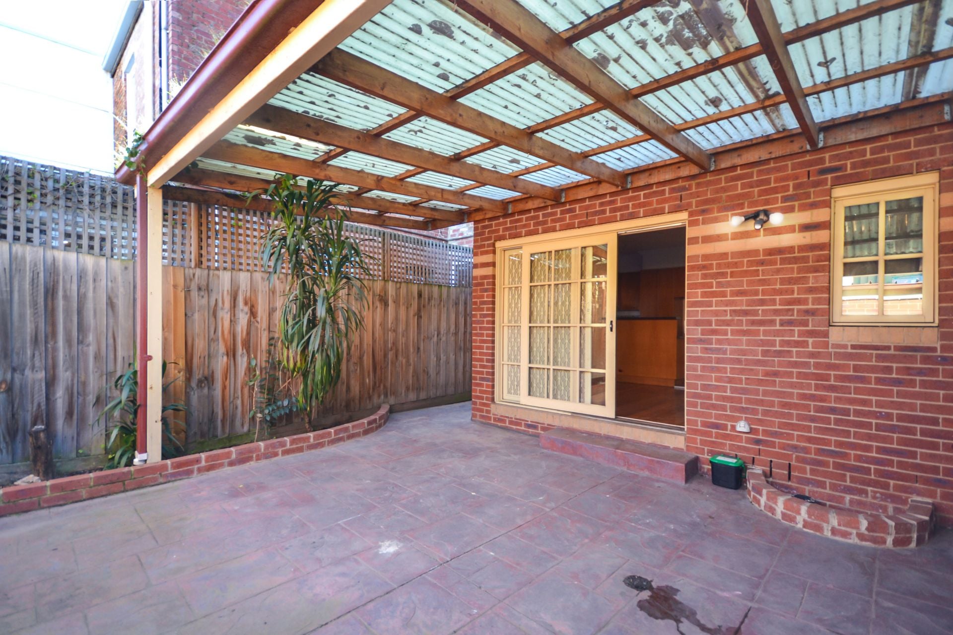 Charming Terrace Residence in the Vibrant Heart of Brunswick