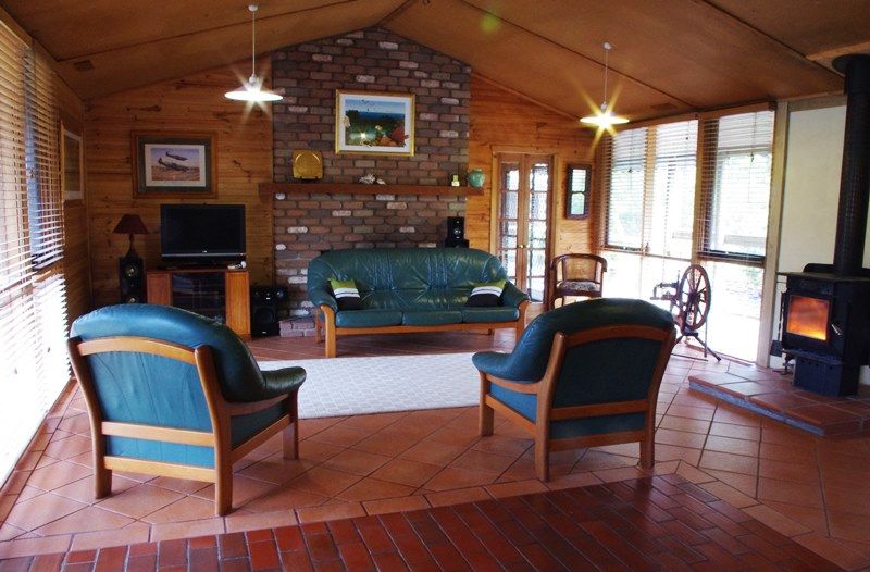 19 Combridge Drive, Beremboke - Thumbnail 3
