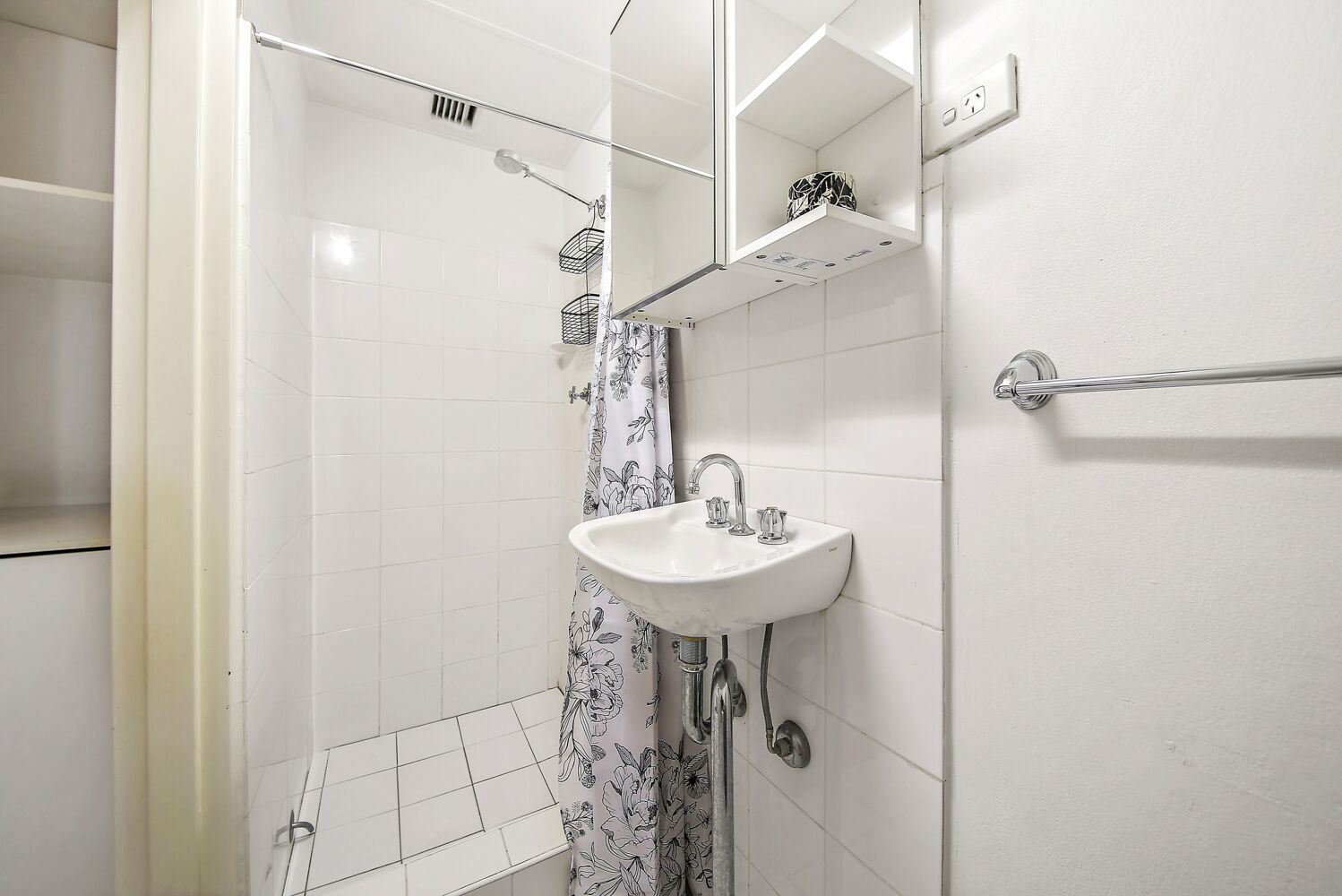 Furnished Studio Apartment