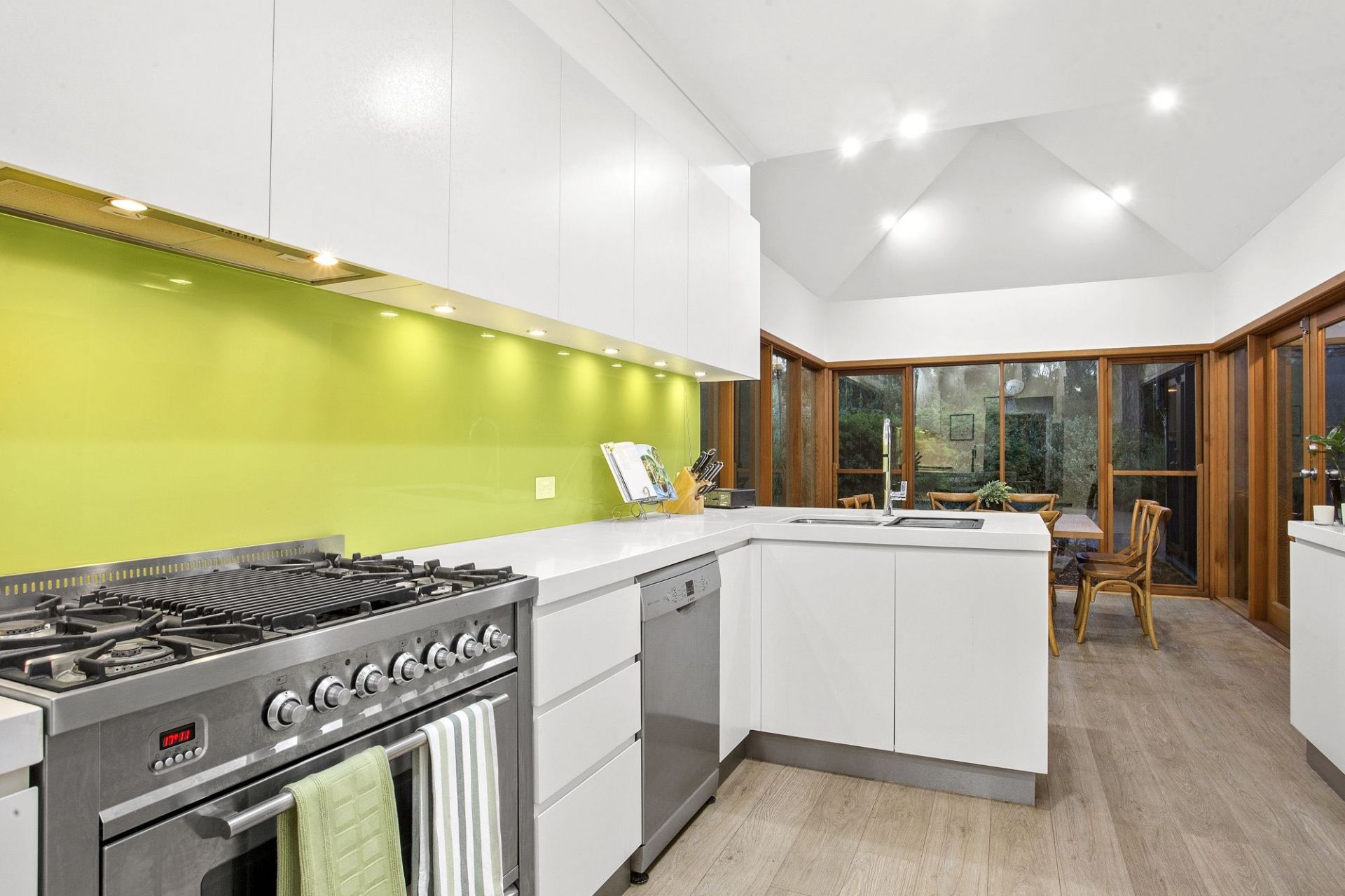 33 Shell Road Ocean Grove VIC, Ocean Grove - Thumbnail 2