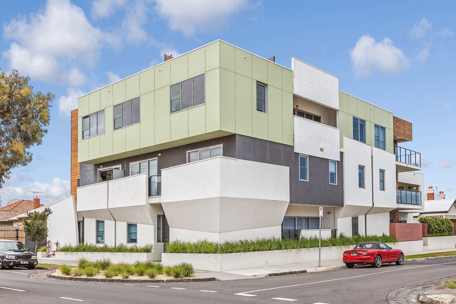 202/141 Stephen Street, Yarraville - Thumbnail 2