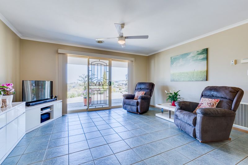 2 Manning Boulevard, Bacchus Marsh - Thumbnail 4