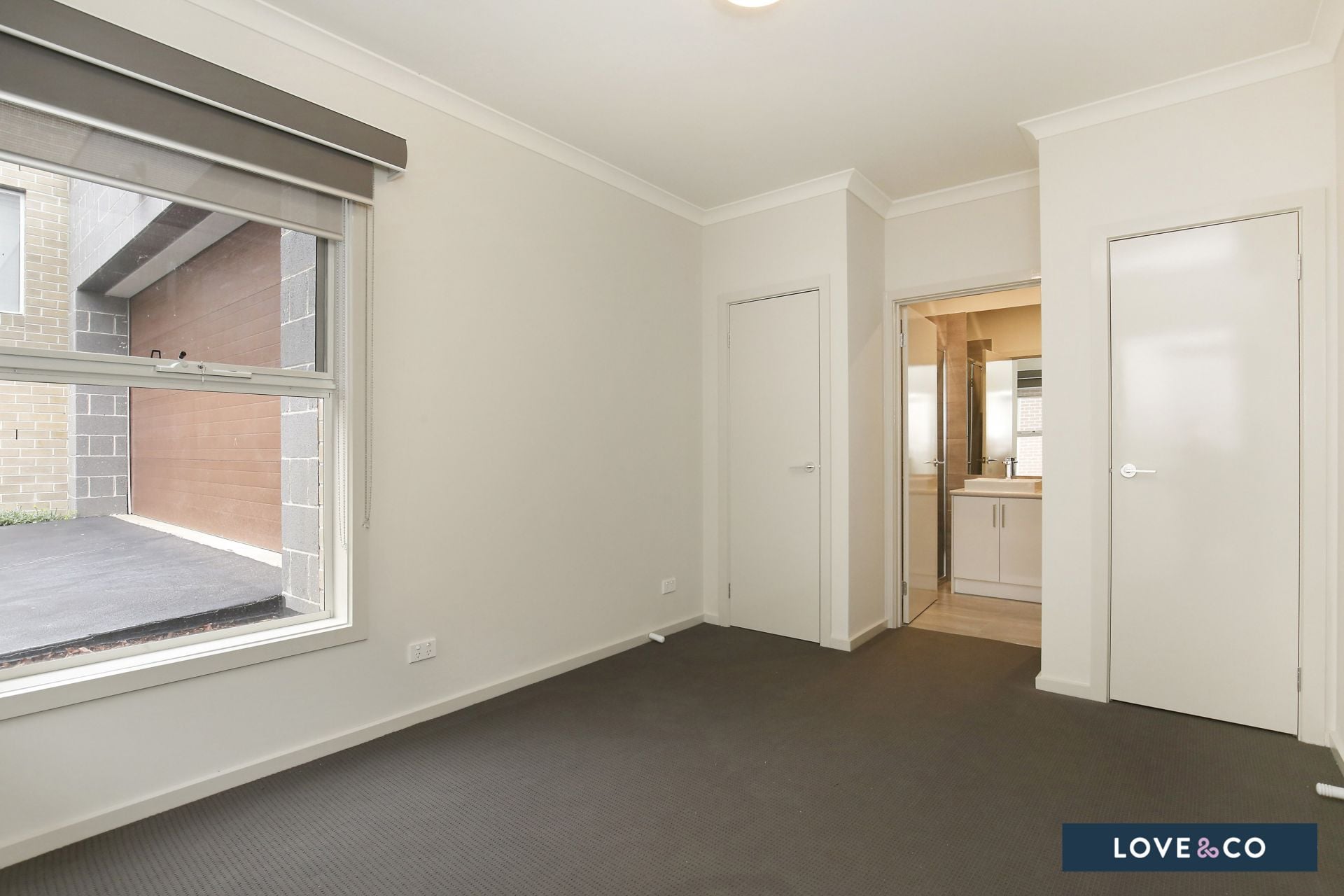 PRESTIGE, STYLE AND SUNFILLED COURTYARD