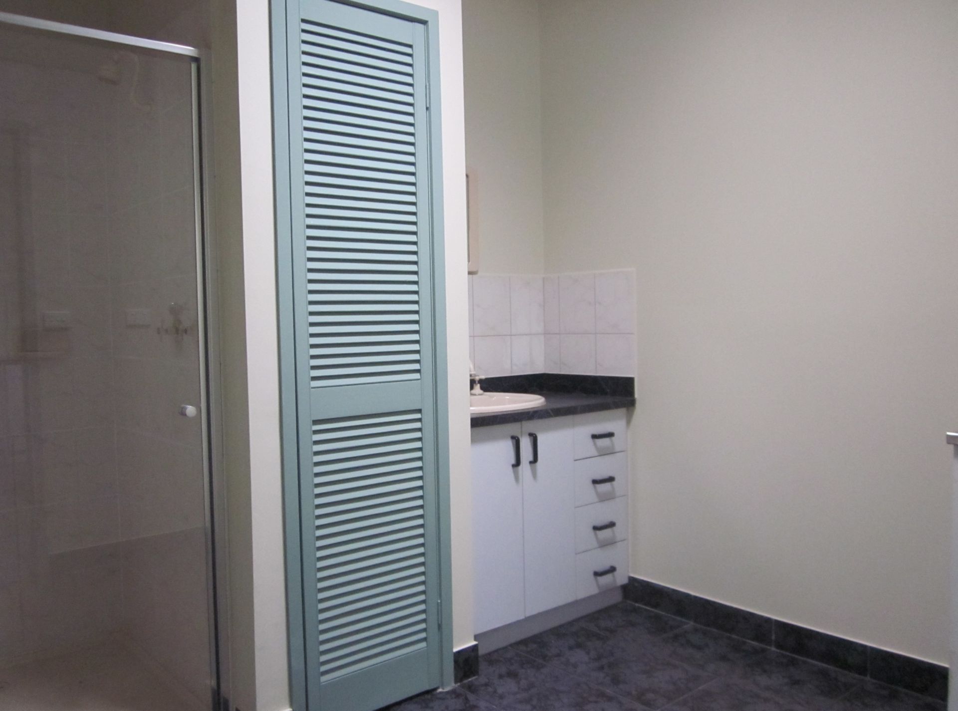 LOW MAINTENANCE LIVING & UTILITY COSTS ALL INCLUDED!   *Insp Tue 2nd Oct @ 4:40pm*