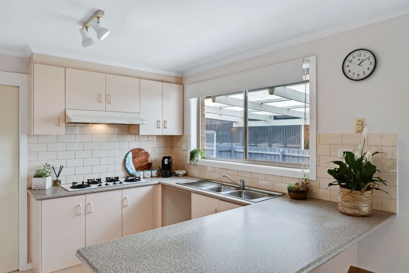 43 Grand Parade, Epping