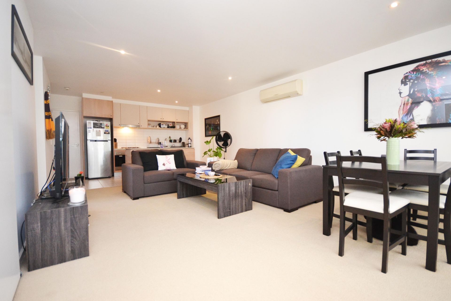 EXCLUSIVE APARTMENT LIVING