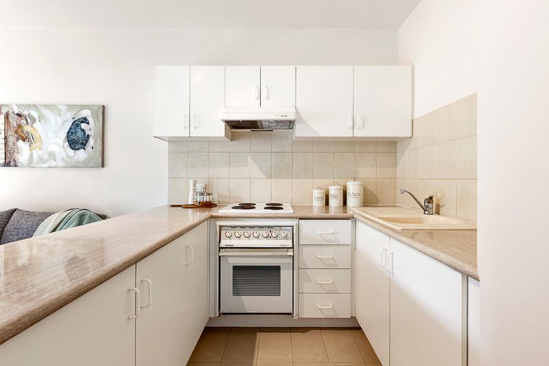 13/506 Glenferrie Road, Hawthorn - Thumbnail 3