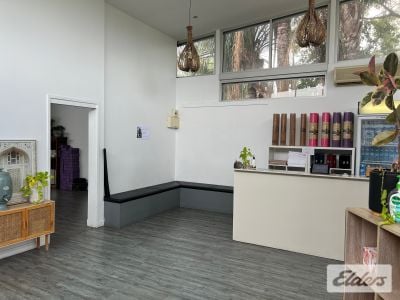 RARE OFFICE/CONSULTING ON LANDMARK CORNER SITE!