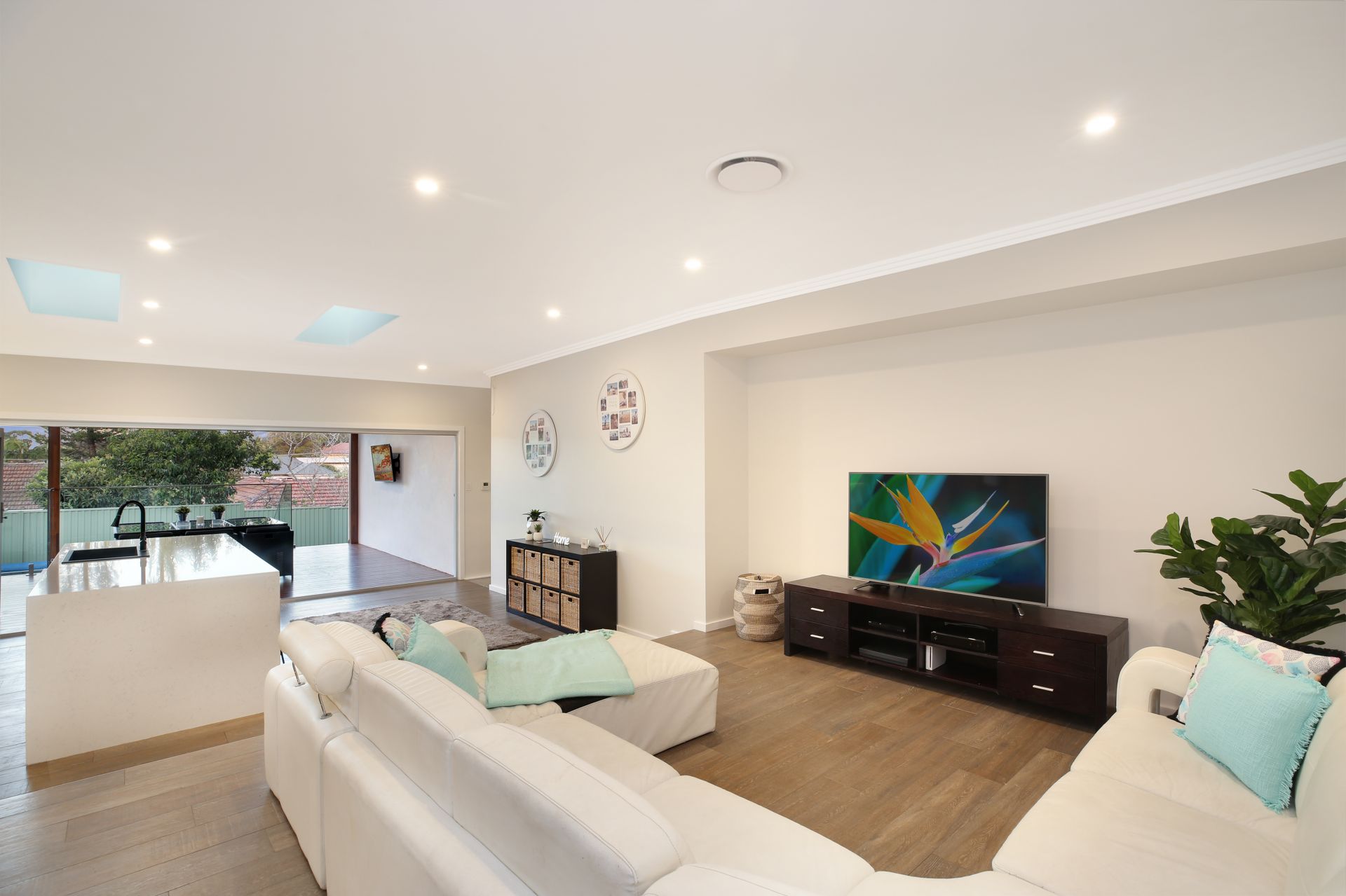 104 Acacia Road, Kirrawee, Kirrawee - Thumbnail 3
