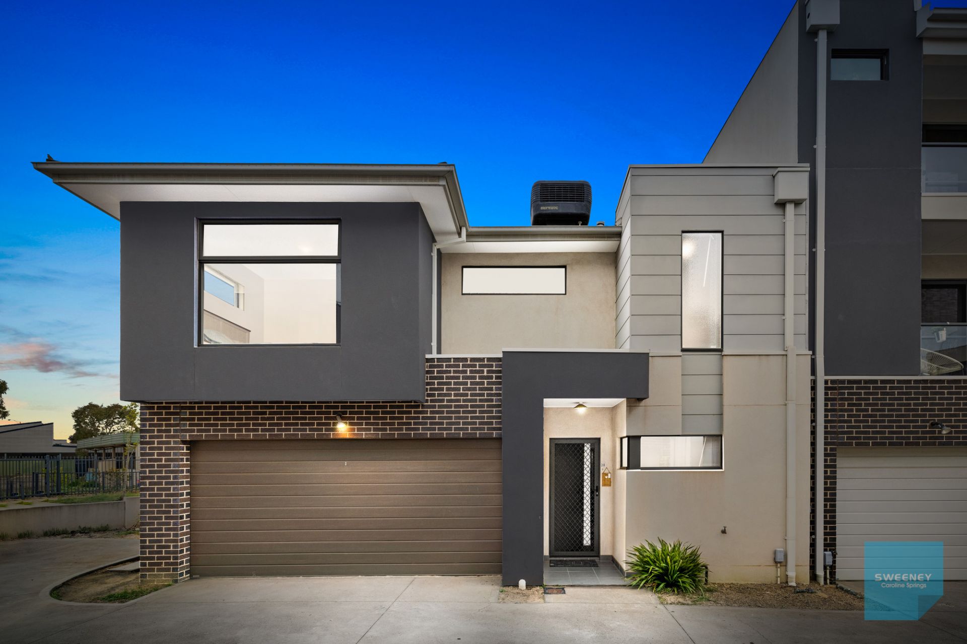 30/79 Lancefield  Drive, Caroline Springs - Thumbnail 2