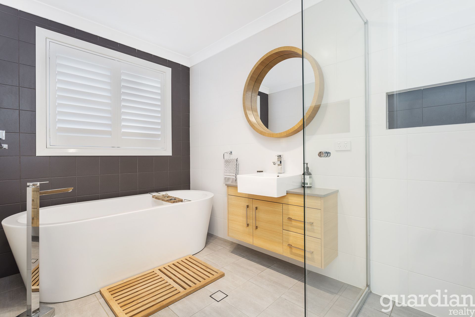 4 Tynecastle Avenue, North Kellyville Guardian Realty