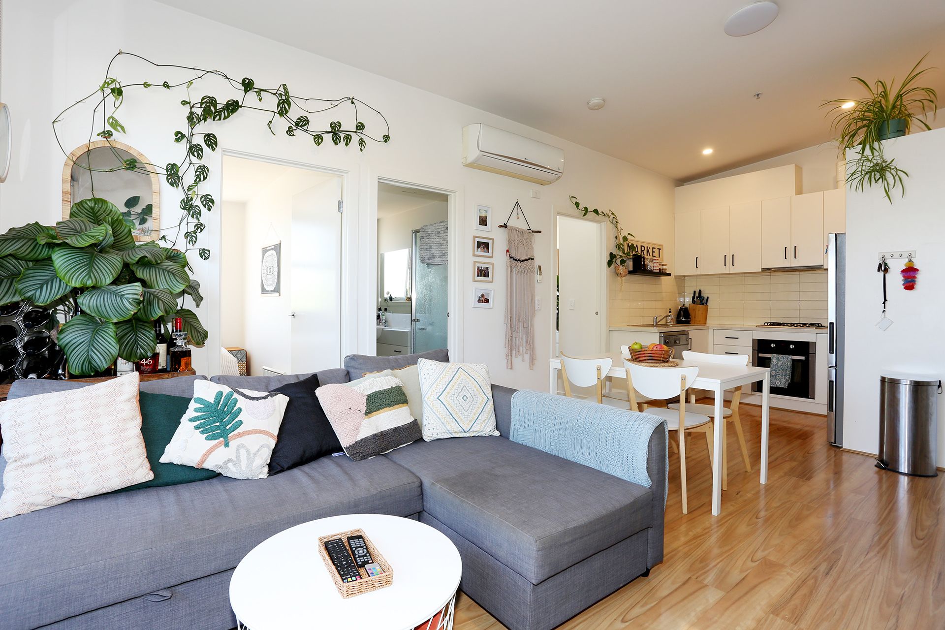 8/23 Pickett Street, Footscray - Thumbnail 3